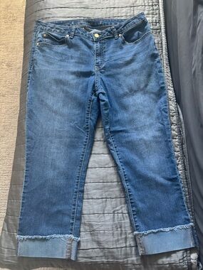 Jennifer Lopez Jean Capri